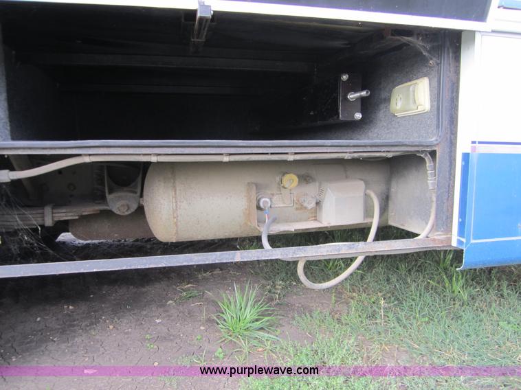 image for item D5696 1996 Ford F530F Rexhall Airbus class A motorhome RV