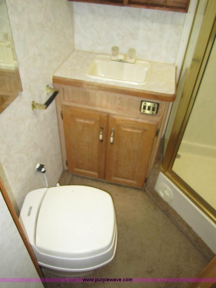 image for item D5696 1996 Ford F530F Rexhall Airbus class A motorhome RV