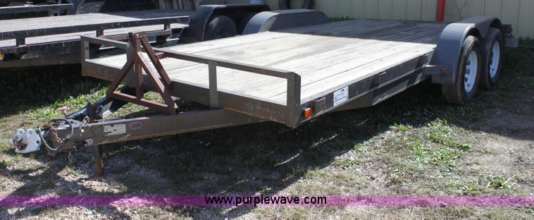 image for item E4260 2003 Neal tandem axle trailer