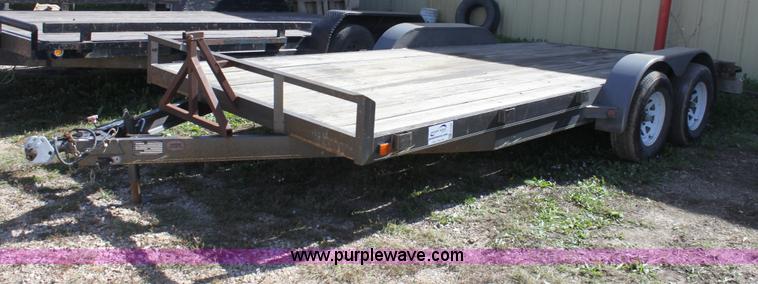image for item E4260 2003 Neal tandem axle trailer