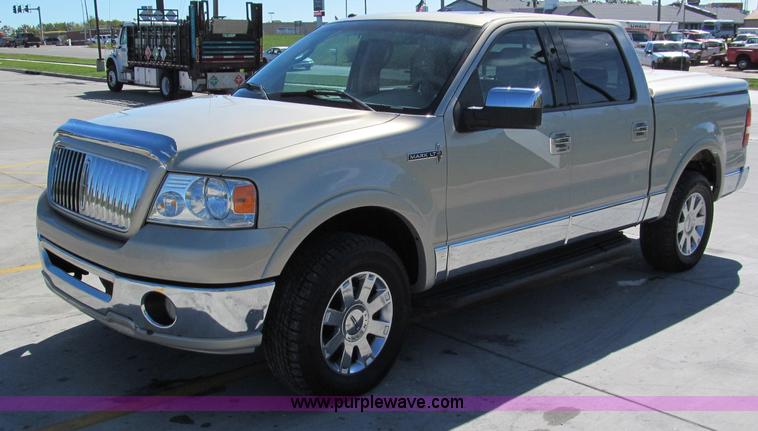 image for item E5585 2006 Lincoln Mark LT SuperCrew pickup truck