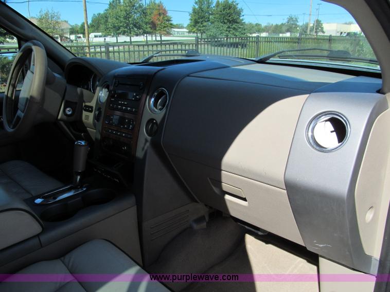 image for item E5585 2006 Lincoln Mark LT SuperCrew pickup truck