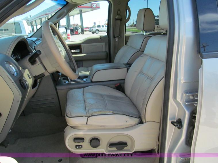 image for item E5585 2006 Lincoln Mark LT SuperCrew pickup truck