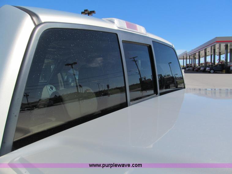 image for item E5585 2006 Lincoln Mark LT SuperCrew pickup truck