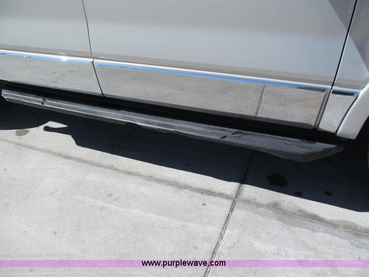 image for item E5585 2006 Lincoln Mark LT SuperCrew pickup truck