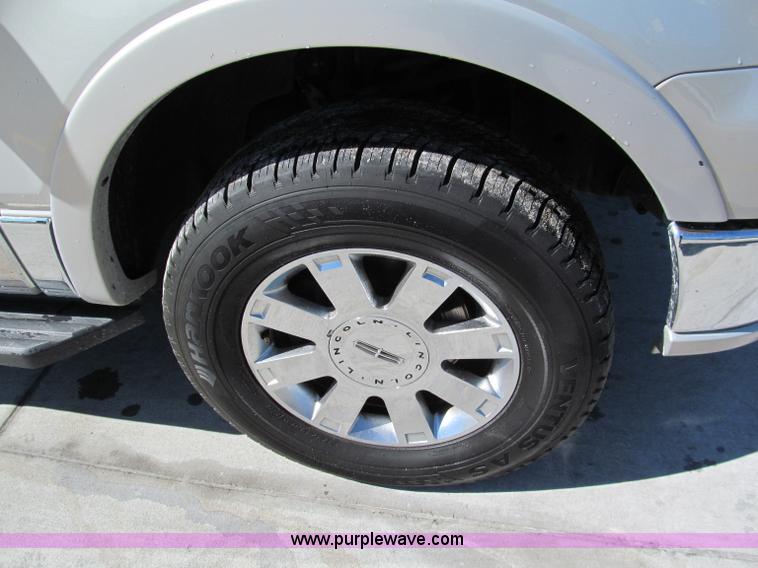 image for item E5585 2006 Lincoln Mark LT SuperCrew pickup truck