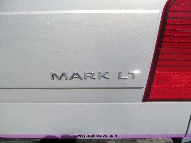 image for item E5585 2006 Lincoln Mark LT SuperCrew pickup truck