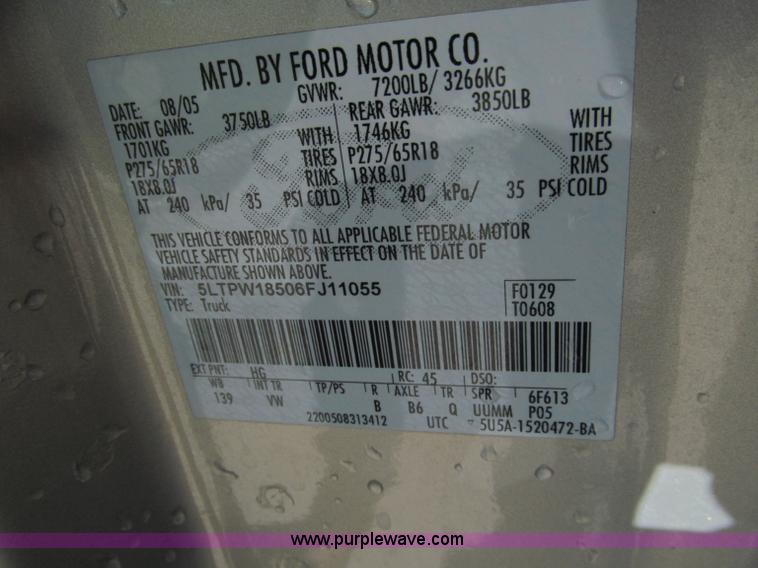 image for item E5585 2006 Lincoln Mark LT SuperCrew pickup truck