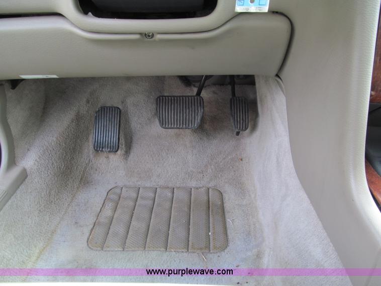 image for item E5655 1999 Volvo V70XC Cross Country