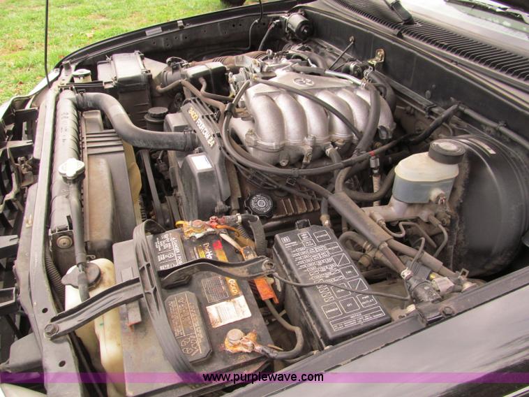 image for item E5656 2002 Toyota Tacoma Prerunner SR5 Xtra Cab pickup truck