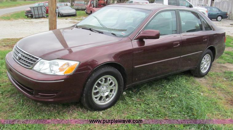 image for item E5661 2004 Toyota Avalon XL