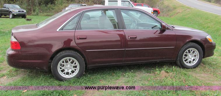 image for item E5661 2004 Toyota Avalon XL