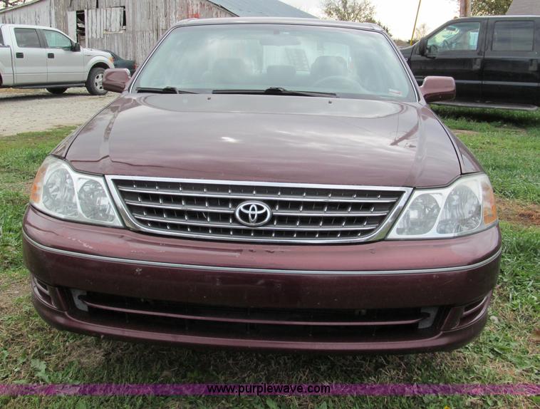 image for item E5661 2004 Toyota Avalon XL