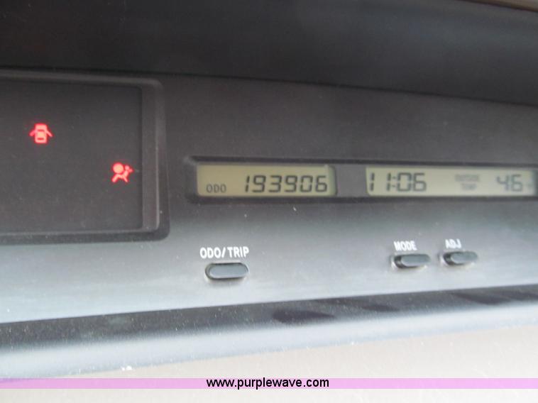 image for item E5661 2004 Toyota Avalon XL