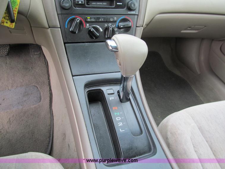 image for item E5661 2004 Toyota Avalon XL