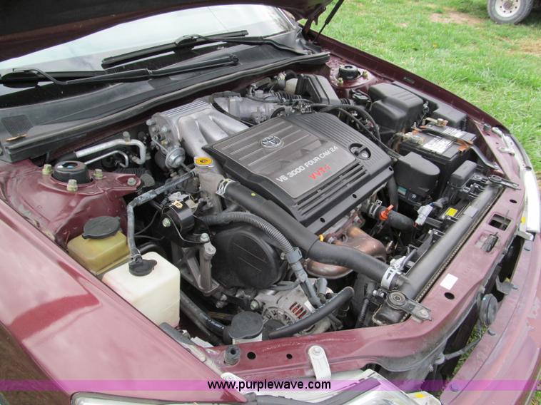 image for item E5661 2004 Toyota Avalon XL