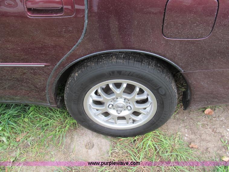 image for item E5661 2004 Toyota Avalon XL