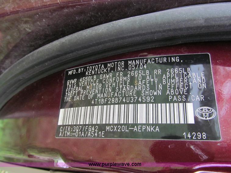 image for item E5661 2004 Toyota Avalon XL