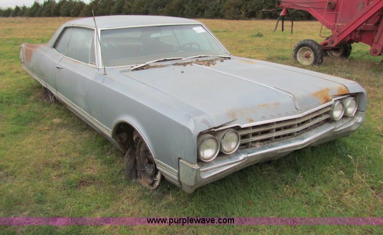 image for item E8094 1965 Oldsmobile Ninety Eight