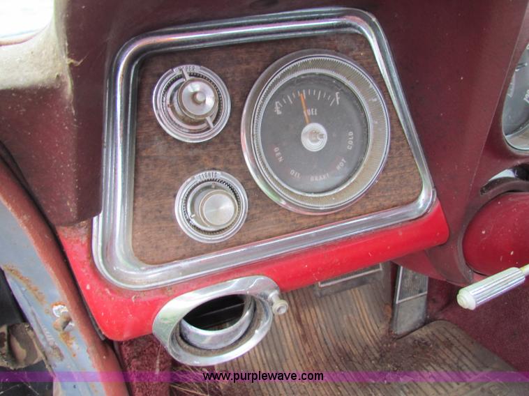 image for item E8094 1965 Oldsmobile Ninety Eight