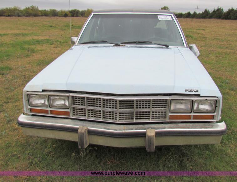 image for item E8098 1983 Ford Fairmont Futura