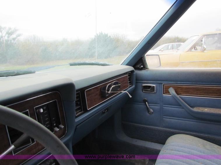 image for item E8098 1983 Ford Fairmont Futura