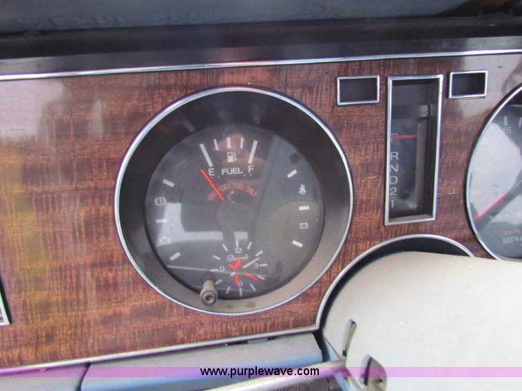 image for item E8098 1983 Ford Fairmont Futura