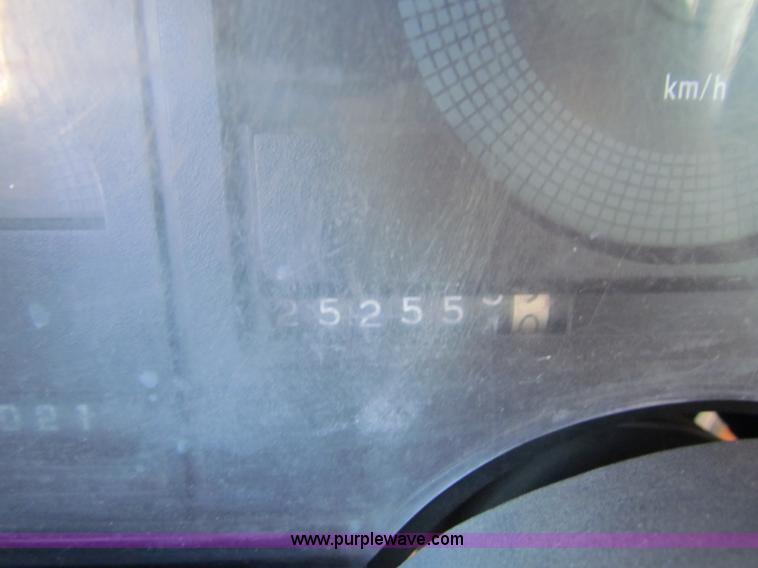 image for item E8103 1989 Chevrolet Silverado 2500 Extended Cab pickup truck