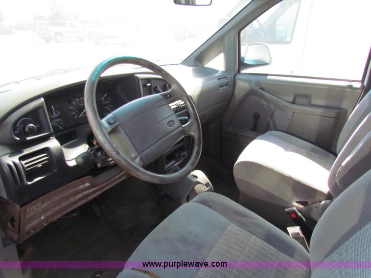image for item E8105 1997 Ford Aerostar XLT cargo van