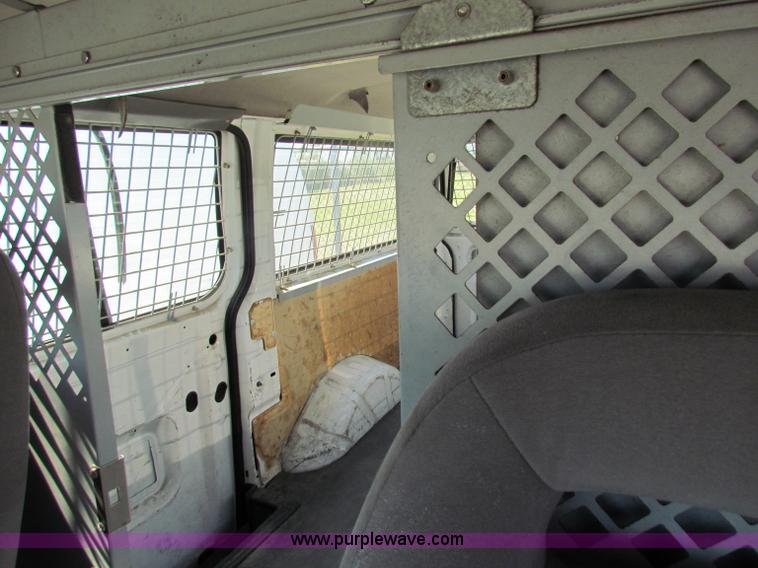 image for item E8105 1997 Ford Aerostar XLT cargo van