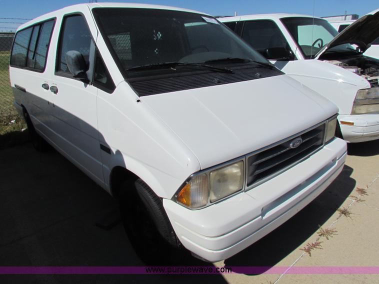 image for item E8105 1997 Ford Aerostar XLT cargo van