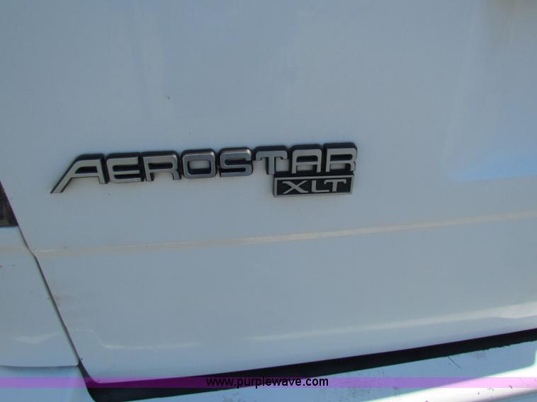 image for item E8105 1997 Ford Aerostar XLT cargo van