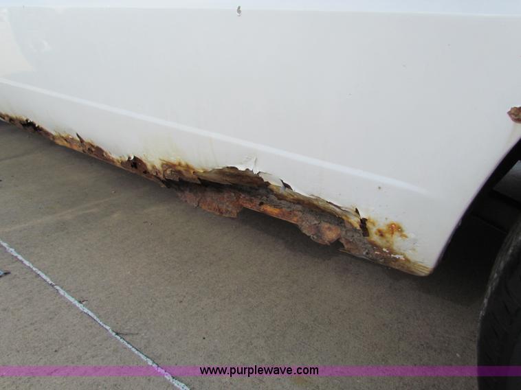 image for item E8105 1997 Ford Aerostar XLT cargo van