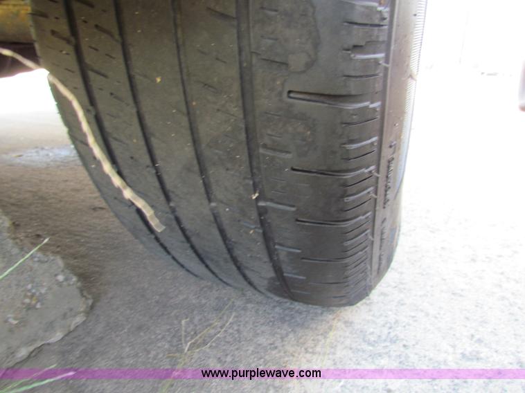 image for item E8106 1998 Chevrolet Astro LS van