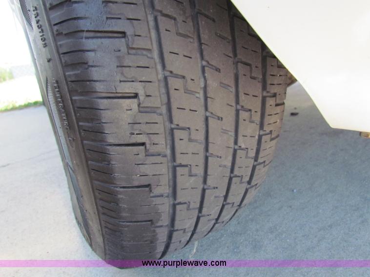 image for item E8106 1998 Chevrolet Astro LS van