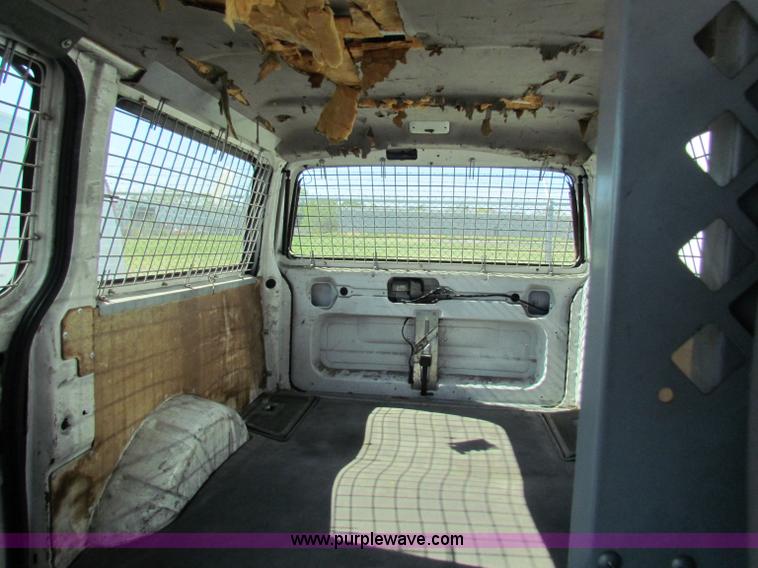 image for item E8109 1997 Ford Aerostar cargo van