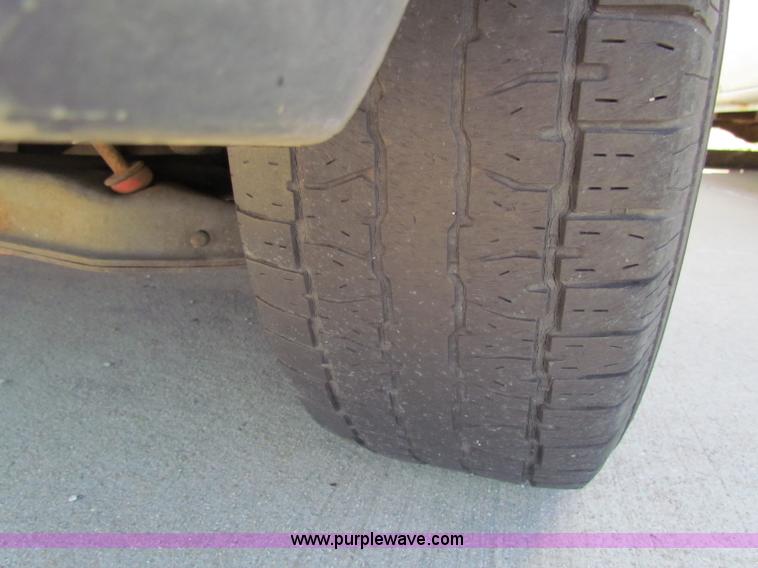 image for item E8109 1997 Ford Aerostar cargo van