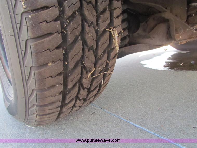 image for item E8112 1997 Ford Aerostar XLT cargo van