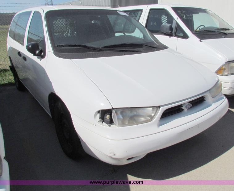 image for item E8113 1998 Ford Windstar minivan