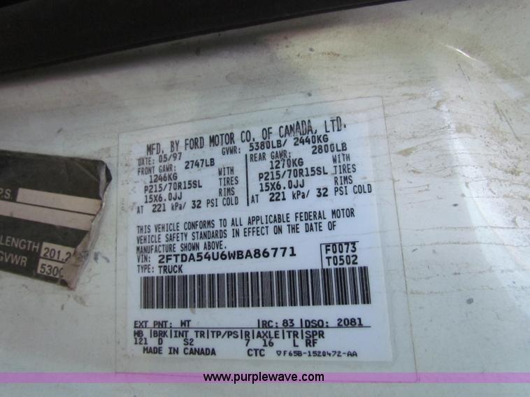 image for item E8113 1998 Ford Windstar minivan