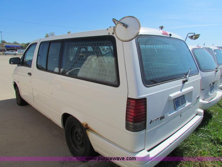 image for item E8114 1997 Ford Aerostar XLT cargo van