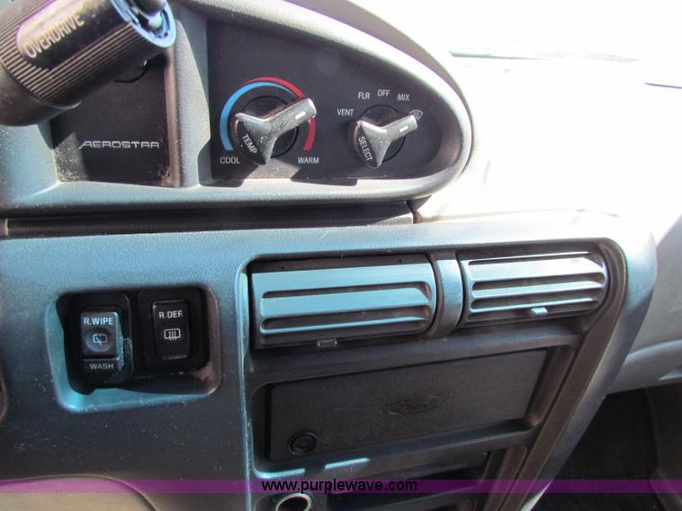 image for item E8114 1997 Ford Aerostar XLT cargo van