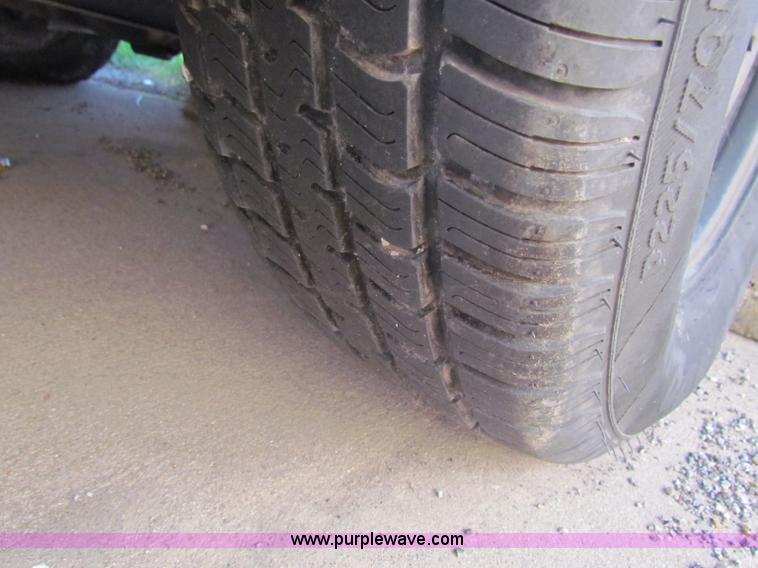 image for item E8114 1997 Ford Aerostar XLT cargo van