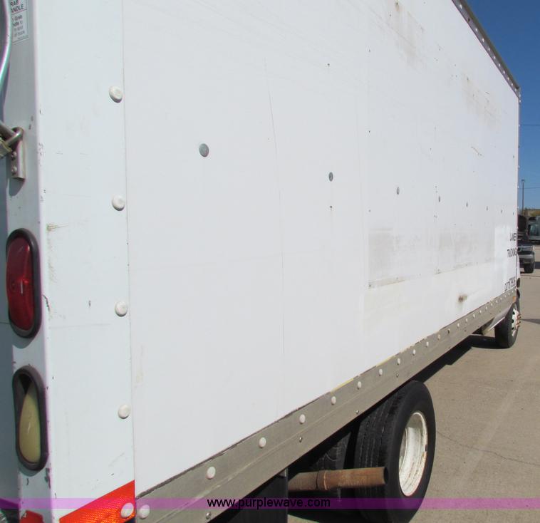 image for item E8118 1999 Ford Econoline E350 Super Duty box truck