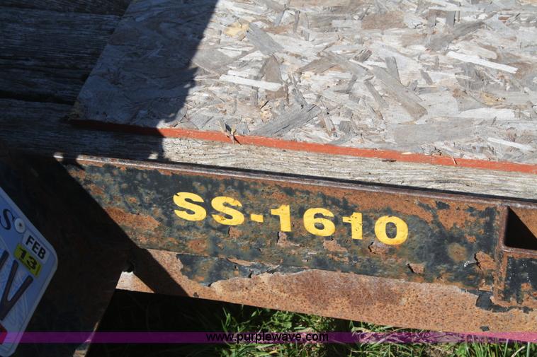 image for item F2524 2000 Foster double axle trailer