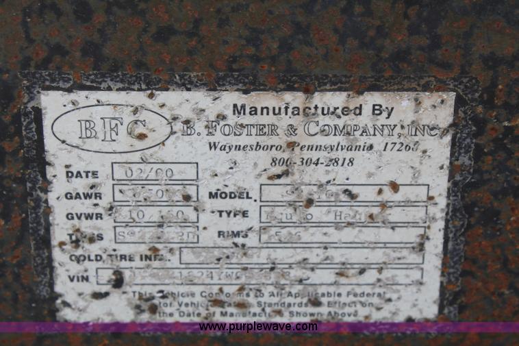 image for item F2524 2000 Foster double axle trailer