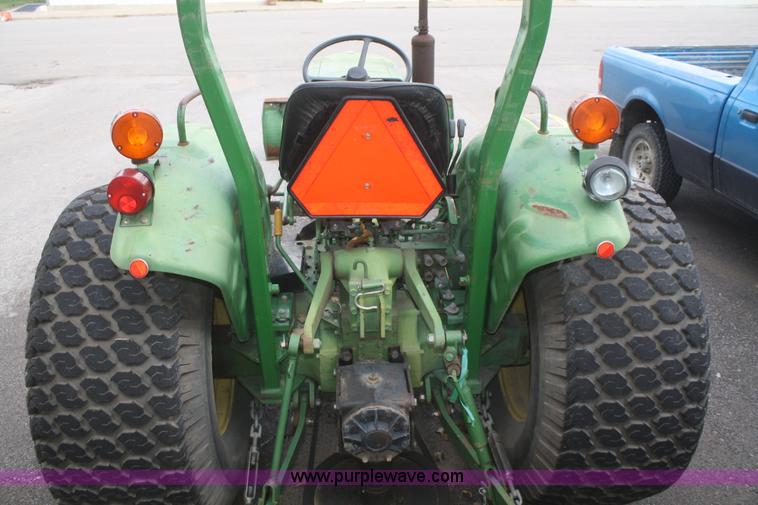 image for item F2701 John Deere 950 utility tractor