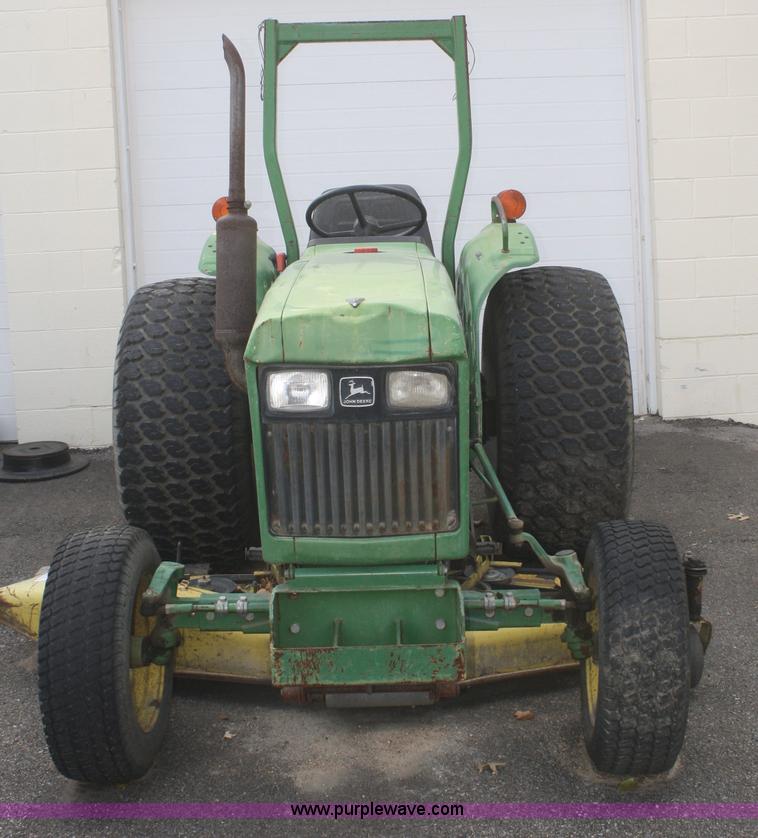 image for item F2701 John Deere 950 utility tractor