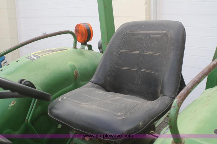 image for item F2701 John Deere 950 utility tractor