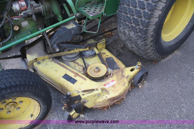 image for item F2701 John Deere 950 utility tractor